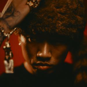 米塔光溜溜图片
